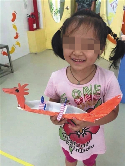 深圳5歲女孩羅一笑患上白血病，在深圳市兒童醫(yī)院救治。網(wǎng)絡截圖