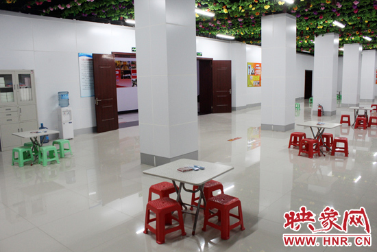 為了給市民納涼避暑創(chuàng)造舒適的環(huán)境，今年鄭州市人防辦加大了投入，對納涼點進行了升級改造