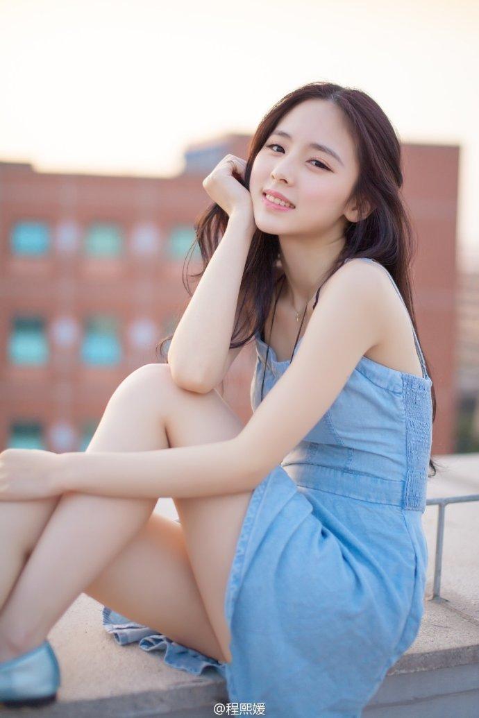 廈大?；ǔ涛蹑虑寮儗懻娅@贊 素顏美到窒息