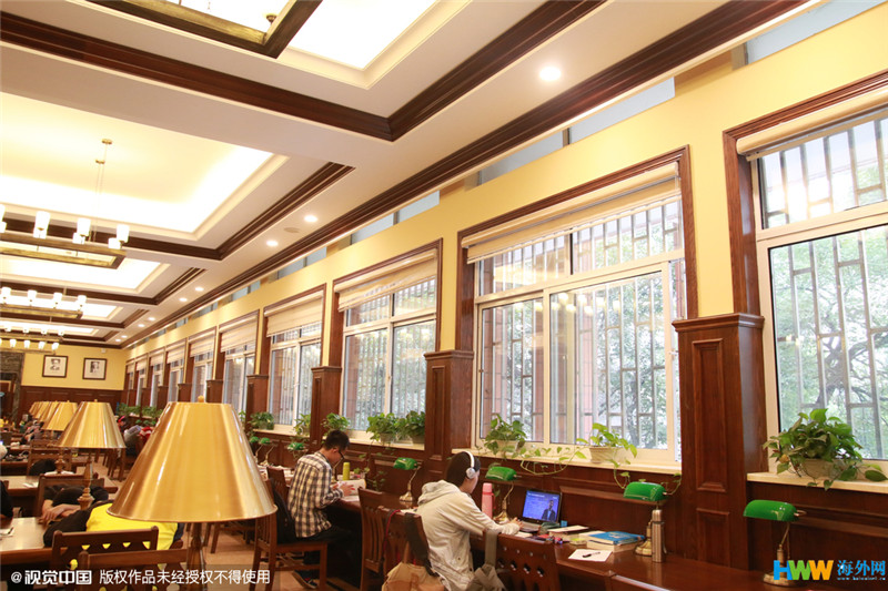 重慶大學(xué)改造翻新的“民國(guó)風(fēng)圖書館”走紅網(wǎng)絡(luò)，引得無數(shù)網(wǎng)友點(diǎn)贊