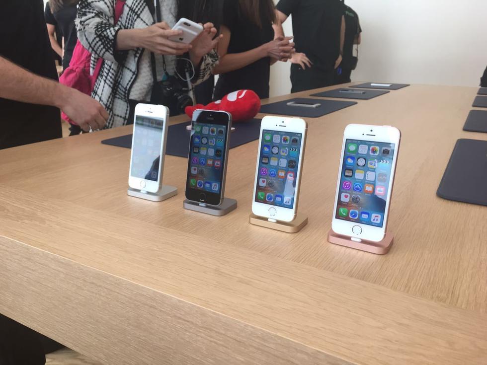 蘋果iPhone SE真機(jī)照:售價(jià)3288元起 中國首發(fā) 蘋果iPhone SE真機(jī)照:售價(jià)3288元起 中國首發(fā)