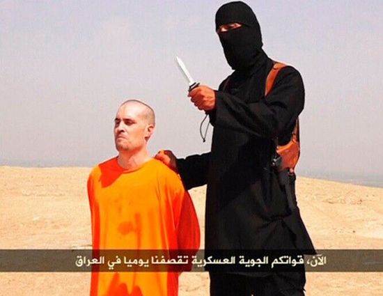 伊拉克極端組織ISIS公布題為 “ISIS給美國的信”視頻，視頻中2012年在敘利亞失蹤的美國記者福