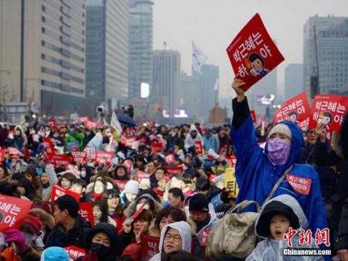 11月26日，韓國爆發(fā)“親信干政”事件后第五輪大規(guī)模集會。