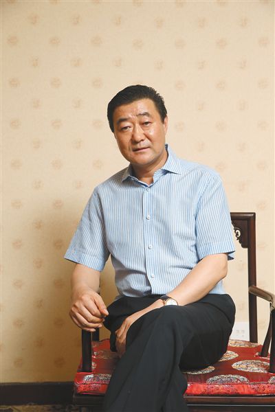 　張新明金業(yè)集團(tuán)董事長(zhǎng)。2002年進(jìn)入焦炭領(lǐng)域。2010年，張新明將金業(yè)煤焦化集團(tuán)部分資產(chǎn)以79億賣(mài)