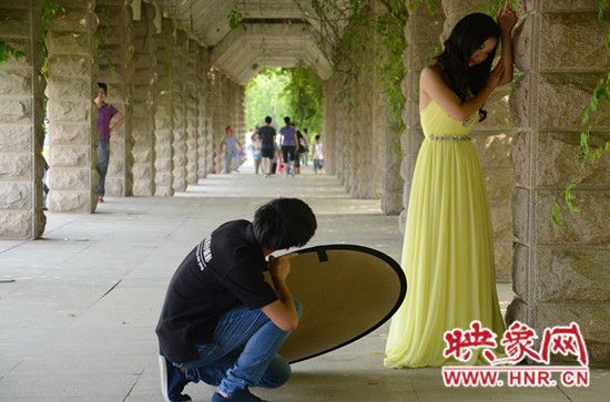 “愛(ài)在濟(jì)源市 情定小浪底”婚紗攝影季開幕
