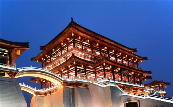 不要溫和地走進那個良夜 因為夜太美！