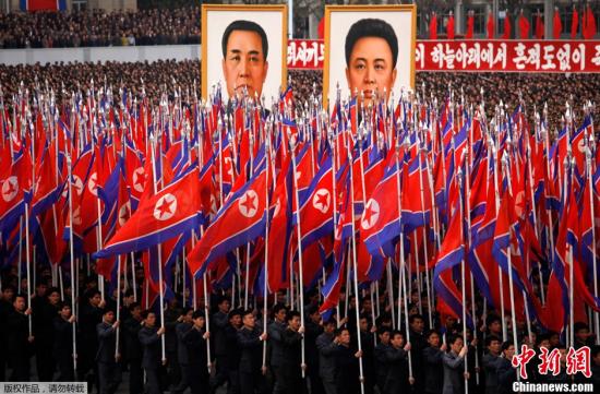 4月20日，包括軍人、公務(wù)員與平壤市民在內(nèi)的朝鮮各界民眾在金日成廣場集會(huì)，譴責(zé)并發(fā)誓要“消滅”韓國李