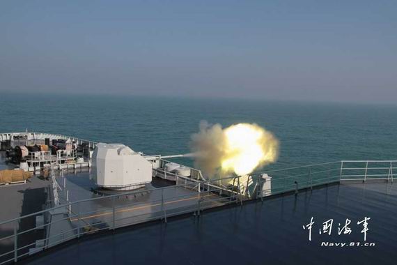 南海艦隊聯合編隊在西太開火