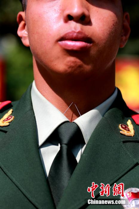 武警糾察兵的嚴(yán)苛訓(xùn)練