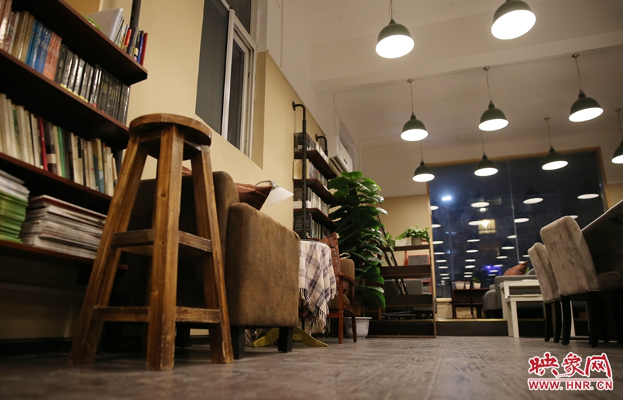 書(shū)店內(nèi)的裝飾。