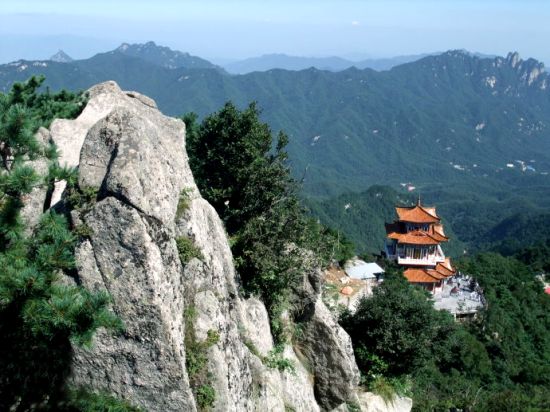 山雄水俊洛陽(yáng)白云山 古都里的人間仙境