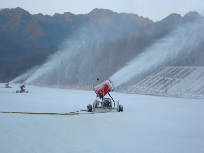 　　傳說中的造雪機(jī)